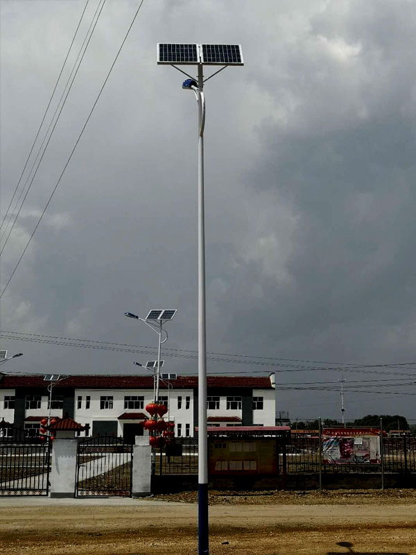 張家口美麗鄉村扶貧太陽能路燈工程—保定太陽能路燈廠家